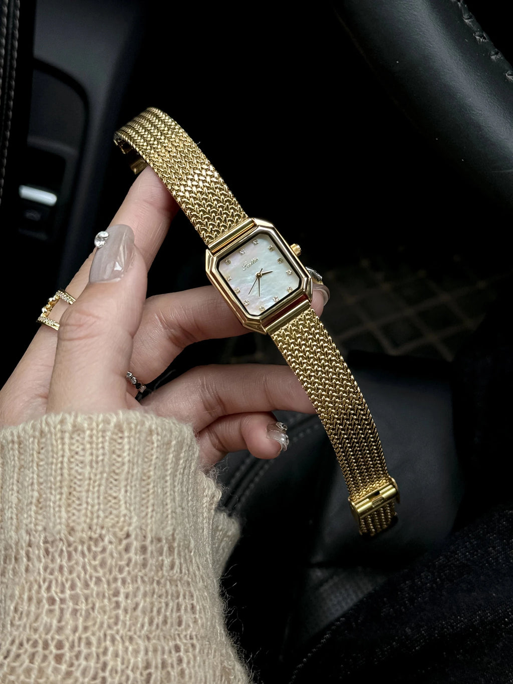Crystal Diamond Dial Women's Watch - Gold Mesh Jewelry - GOLDASEEL