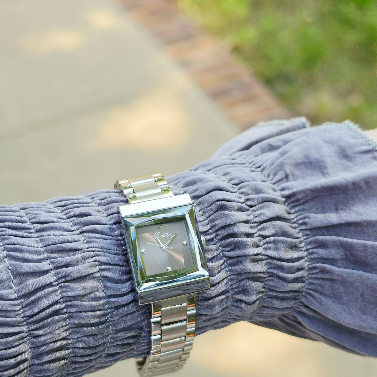 Women's Square Link Bracelet Watch 4 Colors Crystal Dial Jewelry Style - GOLDASEEL